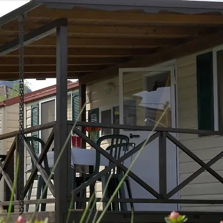 캠프장 Parisi 바메노